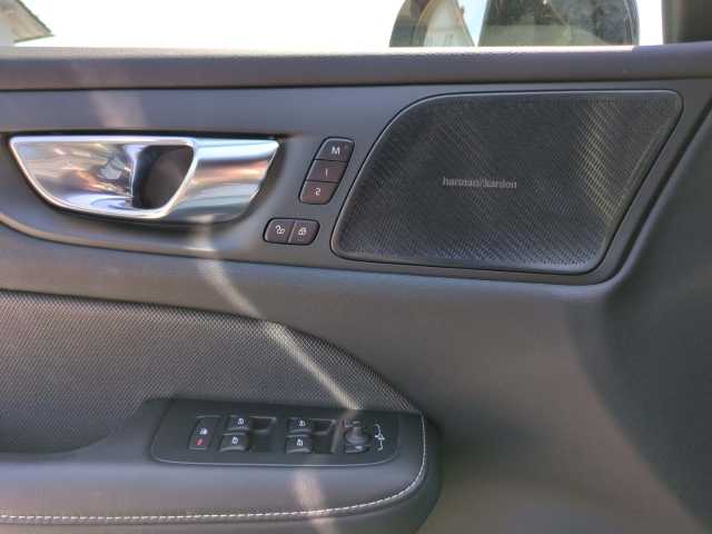 Volvo  V60 Recharge R-Design, T6 AWD Plug-in Hybrid