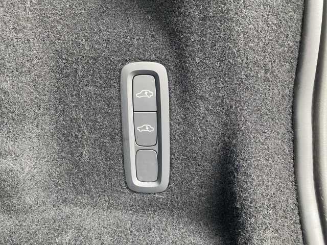 Volvo  XC60 Recharge R-Design, T6 AWD Plug-in Hybrid