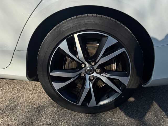 Volvo  V60 Recharge R-Design, T6 AWD Plug-in Hybrid