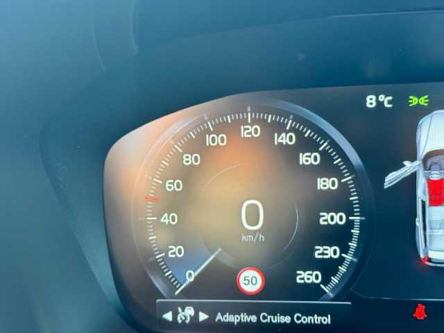 Volvo  V60 Recharge R-Design, T6 AWD Plug-in Hybrid