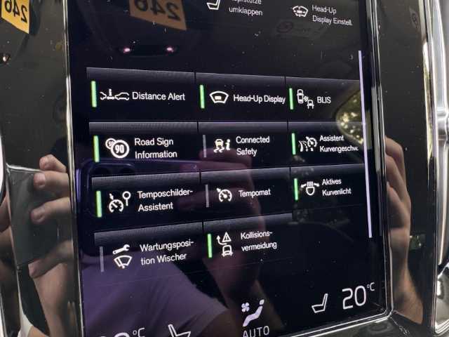 Volvo  V60 Recharge R-Design Expression, T6 AWD Plug-in Hybrid