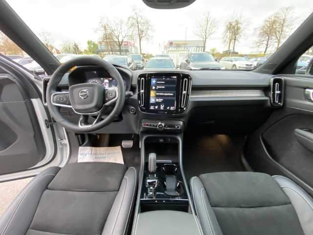 Volvo  XC40 Recharge R-Design, T5 Plug-in Hybrid