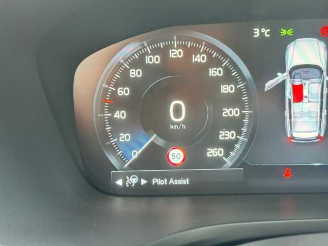 Volvo  V60 R-Design, B4 Mild-Hybrid Diesel