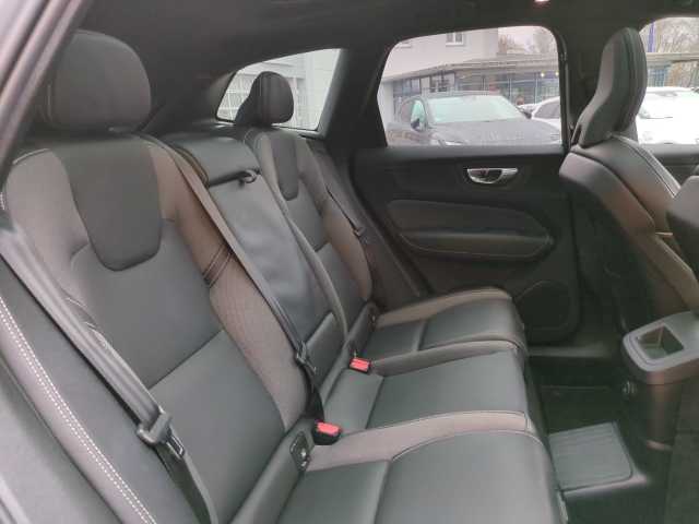 Volvo  XC60 Recharge R-Design, T8 AWD Plug-in Hybrid