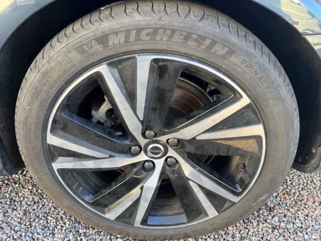 Volvo  V90 Recharge Ultimate, T8 AWD Plug-in Hybrid, Elektrisch/Benzin, Dark