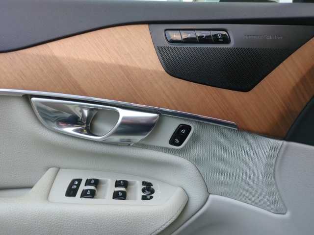 Volvo  XC90 Recharge Inscription Expression, T8 AWD Plug-in Hybrid, 7 Sitze