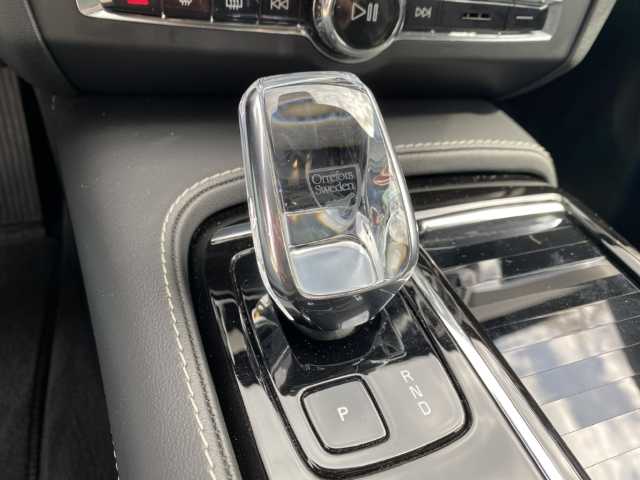 Volvo  V90 Recharge Plus, T6 AWD Plug-in Hybrid, Elektrisch/Benzin, Dark