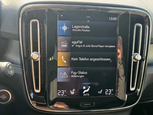 Volvo  XC40 Recharge Plus, T5 Plug-in Hybrid, Elektrisch/Benzin, Dark