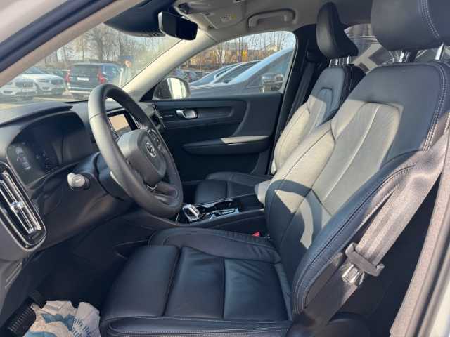 Volvo  XC40 Recharge Plus, T5 Plug-in Hybrid, Elektrisch/Benzin, Dark
