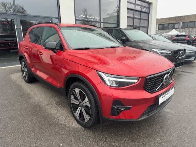 Volvo  XC40 Recharge Plus, T4 Plug-in Hybrid, Elektrisch/Benzin, Dark