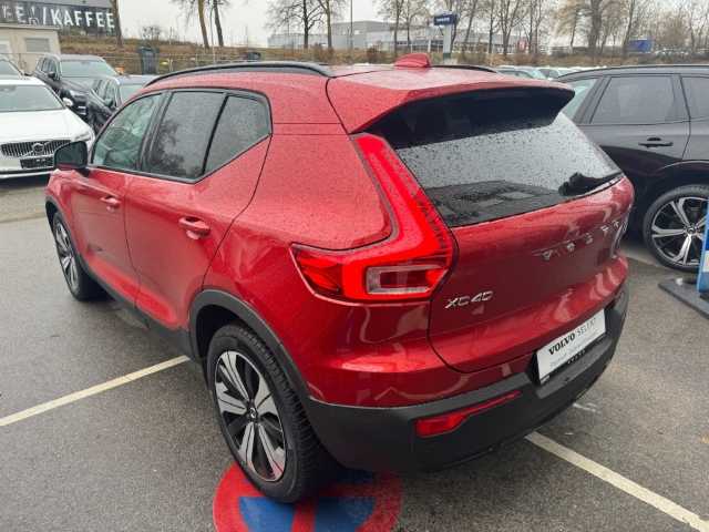 Volvo  XC40 Recharge Plus, T4 Plug-in Hybrid, Elektrisch/Benzin, Dark