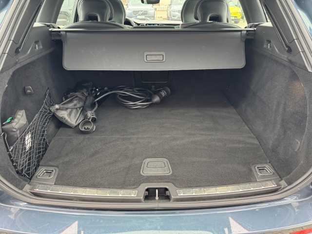Volvo  XC60 Recharge R-Design, T6 AWD Plug-in Hybrid