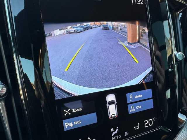 Volvo  XC60 Recharge R-Design, T8 AWD Plug-in Hybrid