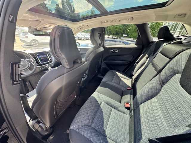 Volvo  XC60 Momentum Pro, B4 Mild-Hybrid Diesel