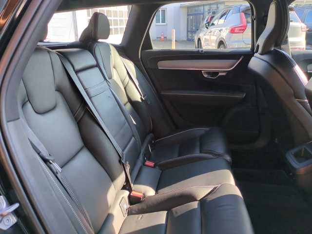 Volvo  V90 T4 Automatikgetriebe (140kW/190PS) R-Design