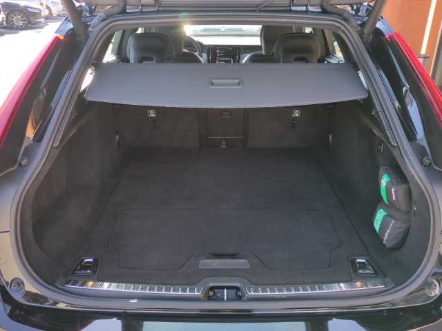 Volvo  V90 T4 Automatikgetriebe (140kW/190PS) R-Design