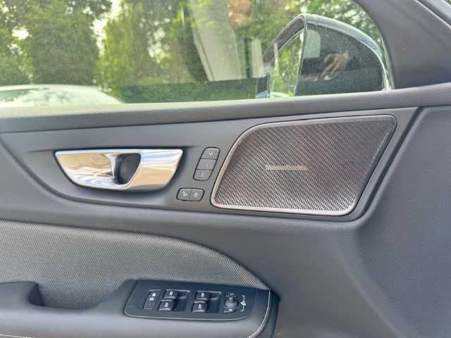 Volvo  S60 Ultimate, B5 AWD Mild-Hybrid, Benzin, Dark