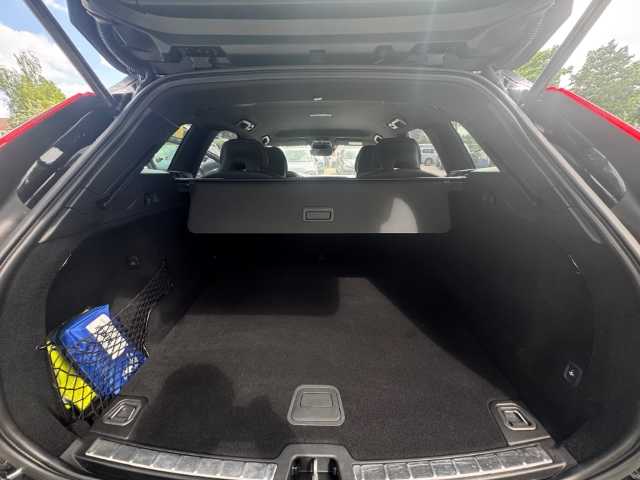 Volvo  XC60 B5 Mild-Hybrid Diesel AWD Automatikgetriebe (173kW/235PS) R-Design