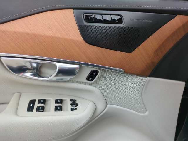 Volvo  XC90 Recharge Inscription, T8 AWD plug-in hybrid, 7 Sitze