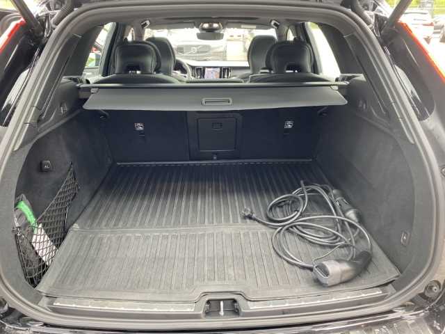 Volvo  XC60 Recharge Black Edition Ultimate, T8 AWD Plug-in Hybrid, Elektrisch/Benzin