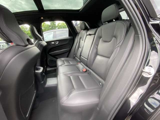 Volvo  XC60 Recharge Black Edition Ultimate, T8 AWD Plug-in Hybrid, Elektrisch/Benzin