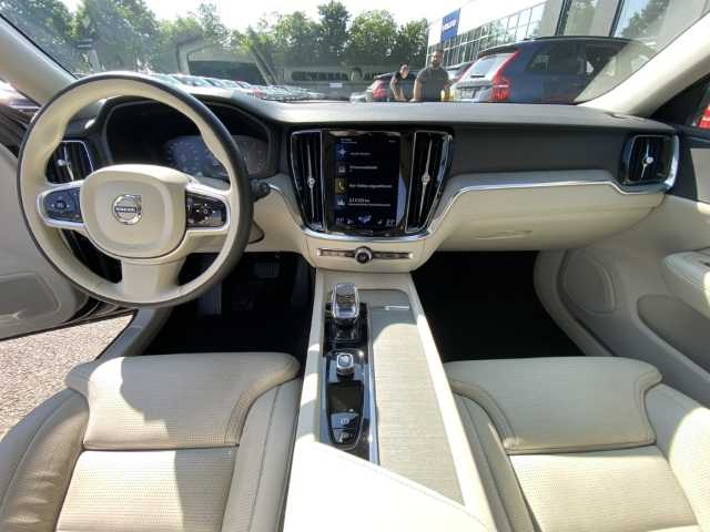 Volvo  V60 Inscription, B6 Mild-Hybrid Benzin AWD