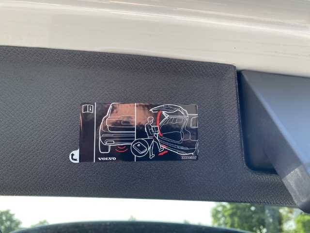Volvo  XC90 Recharge R-Design, T8 AWD plug-in hybrid, 7 Sitze