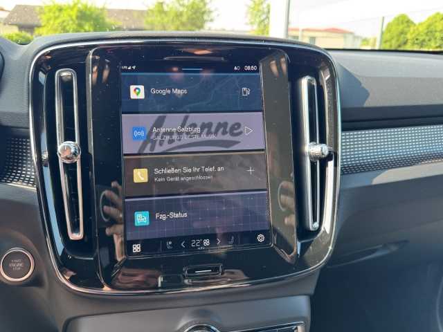 Volvo  XC40 Core, B3 Mild-Hybrid, Benzin