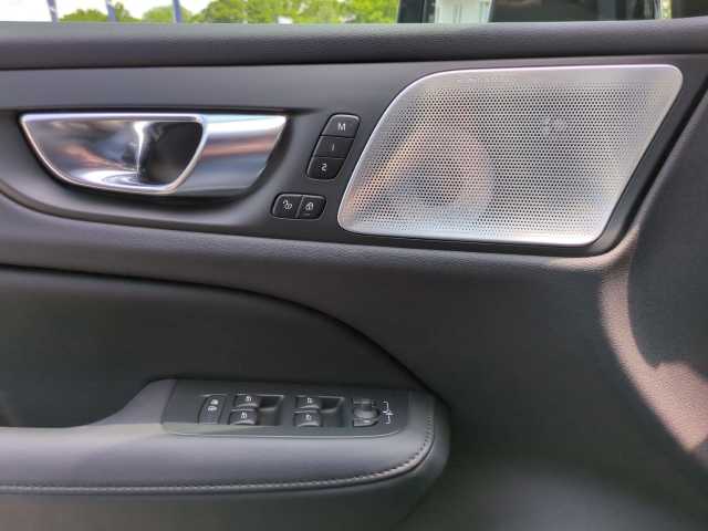 Volvo  CC