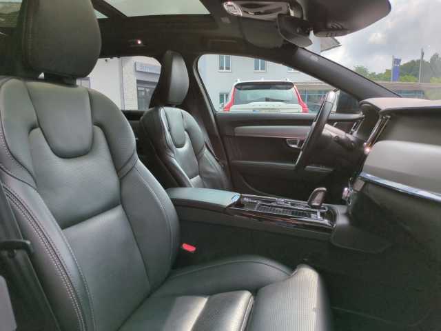 Volvo  V90 T8 TWIN ENGINE AWD Automatikgetriebe (223+65kW/303+87PS) R-Design