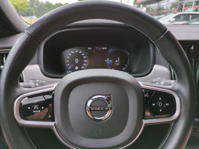 Volvo  V90 T8 TWIN ENGINE AWD Automatikgetriebe (223+65kW/303+87PS) R-Design