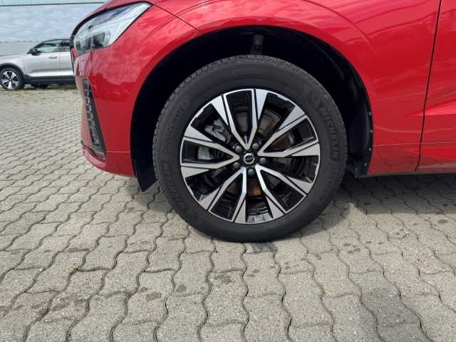Volvo  XC60 Plus, B4 AWD Mild-Hybrid, Diesel, Dark
