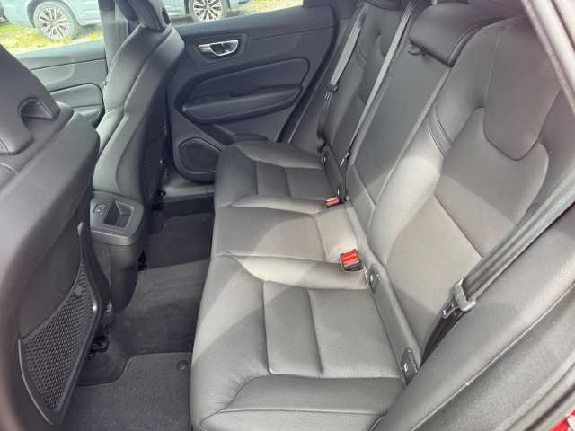 Volvo  XC60 Plus, B4 AWD Mild-Hybrid, Diesel, Dark