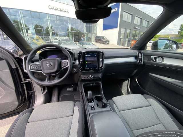 Volvo  XC40 Core, B3 Mild-Hybrid, Benzin