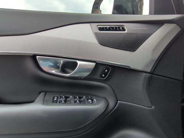 Volvo  XC90 Plus, B5 AWD Mild-Hybrid, Diesel, Bright, 7 Sitze