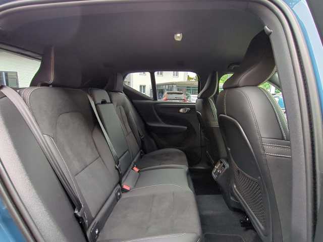 Volvo  XC40 Plus, B4 AWD Mild-Hybrid, Benzin, Bright