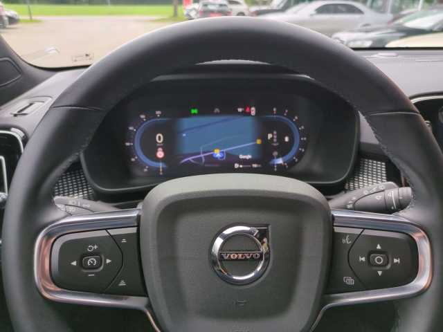 Volvo  XC40 Plus, B4 AWD Mild-Hybrid, Benzin, Bright