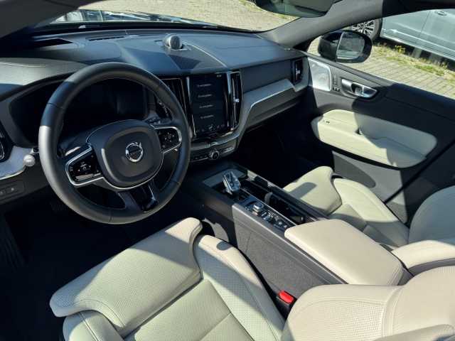 Volvo  XC60 T8 TWIN ENGINE AWD Automatikgetriebe (223+65kW/303+87PS) Inscription