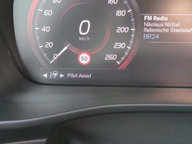 Volvo  XC40 Inscription, B4 AWD Mild-Hybrid Benzin