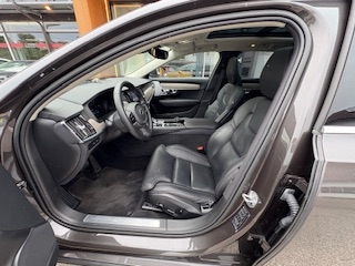 Volvo  V90 Recharge Ultimate, T8 AWD Plug-in Hybrid, Elektrisch/Benzin, Bright
