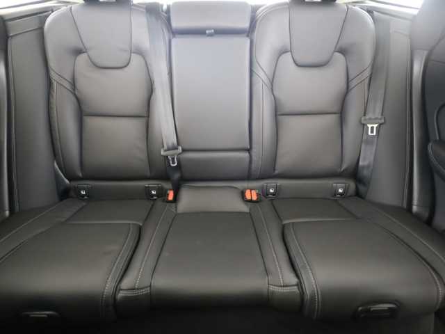 Volvo  XC60 Ultra, B5 AWD Mild-Hybrid, Benzin, Dark
