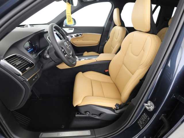 Volvo  XC90 Plus, T8 AWD Plug-in Hybrid, Elektrisch/Benzin, Bright, 7 Sitze