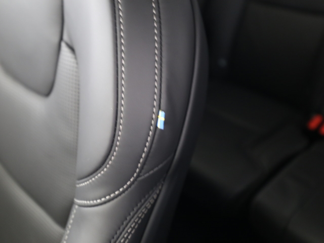 Volvo  XC90 Ultra, T8 AWD Plug-in Hybrid, Elektrisch/Benzin, Dark, 7 Sitze