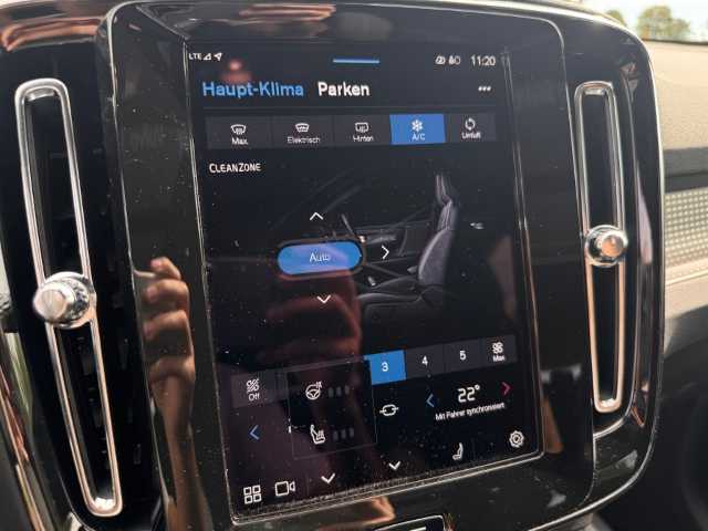 Volvo  XC40 Ultimate, B4 Mild-Hybrid, Benzin, Dark