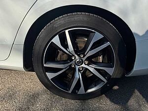Volvo  V60 Recharge R-Design, T6 AWD Plug-in Hybrid