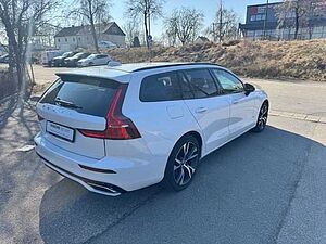 Volvo  V60 Recharge R-Design, T6 AWD Plug-in Hybrid