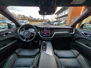 Volvo  XC60 Recharge R-Design, T8 AWD Plug-in Hybrid