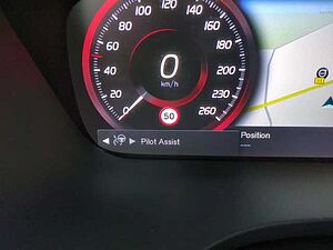 Volvo  XC60 Recharge R-Design, T8 AWD Plug-in Hybrid