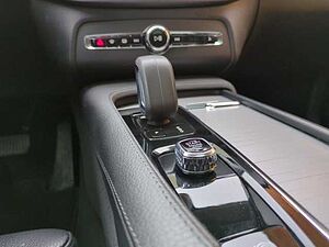 Volvo  XC90 Recharge Inscription Expression, T8 AWD Plug-in Hybrid, 7 Sitze
