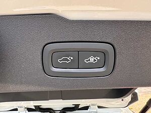 Volvo  V60 Recharge R-Design Expression, T6 AWD Plug-in Hybrid